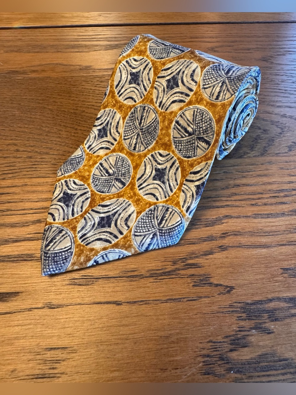 vintage Liz Claiborne 100% silk necktie a mid-century modern geometric Gold Blue